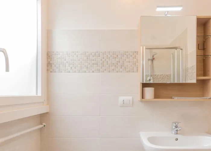 Glicine By Interhome Perledo