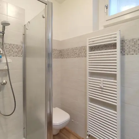 Glicine By Interhome Apartamento