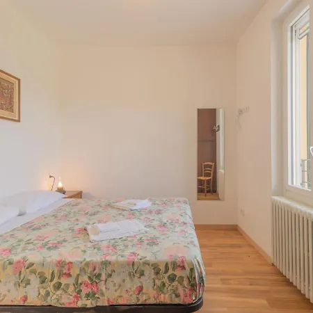 Apartamento Glicine By Interhome